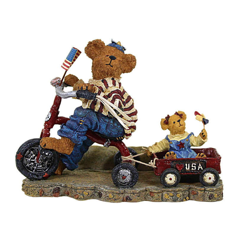 Boyds Bears Resin Ross With Betsy...Everyone Loves A Parade - 1 Figurine 4 Inch, Resin - Patriotic Bearstone 227809 (2348)