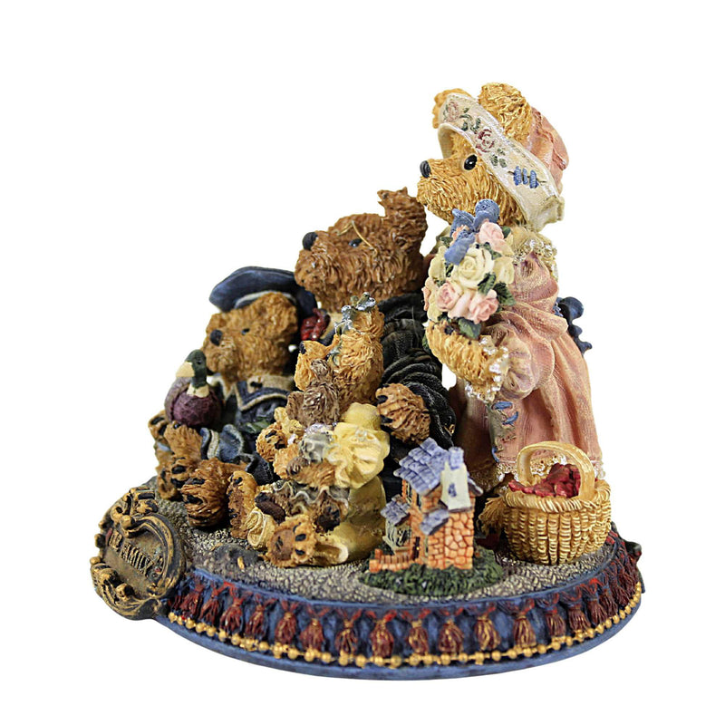Boyds Bears Resin Gary, Tina, Matt, & Bailey...From Our Home To You - - SBKGifts.com