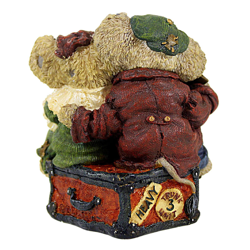 Boyds Bears Resin Packy And Dermah Trunkspace...Packin' Lite - - SBKGifts.com