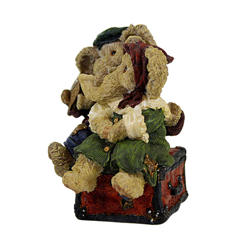 Boyds Bears Resin Packy And Dermah Trunkspace...Packin' Lite - - SBKGifts.com