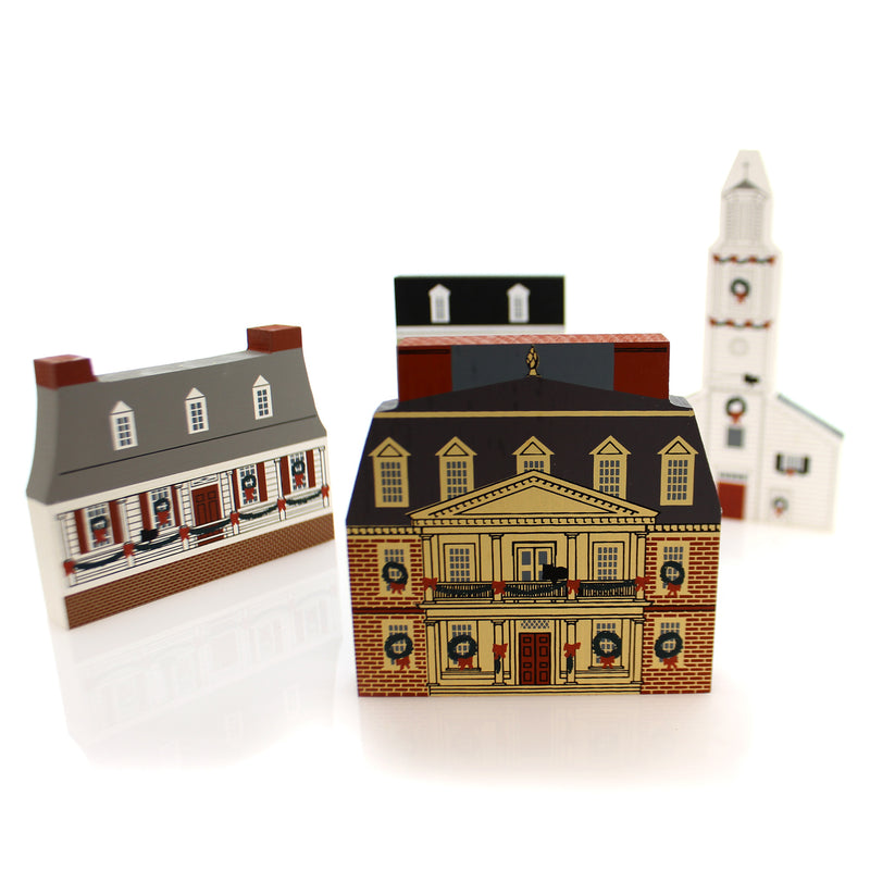 Cat's Meow Village Colonial Virginia Christmas - 4 Wooden Buildings 7 Inch, Wood - Limited Edition 1990 Nos  Christmas Retired Pine Virginia Xmas S/4 (26961)