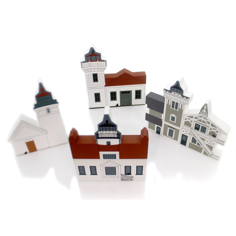 (28433) Laser Cut Lighthouse Set / 4