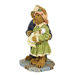 Boyds Bears Resin James & Kathleen With Baby Blessings - - SBKGifts.com