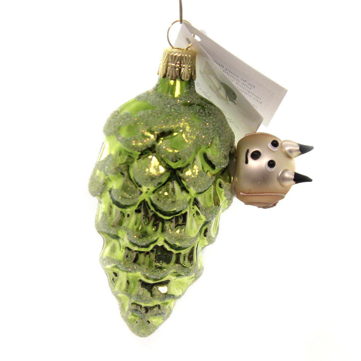 (42549) Snail On Green Pinecone