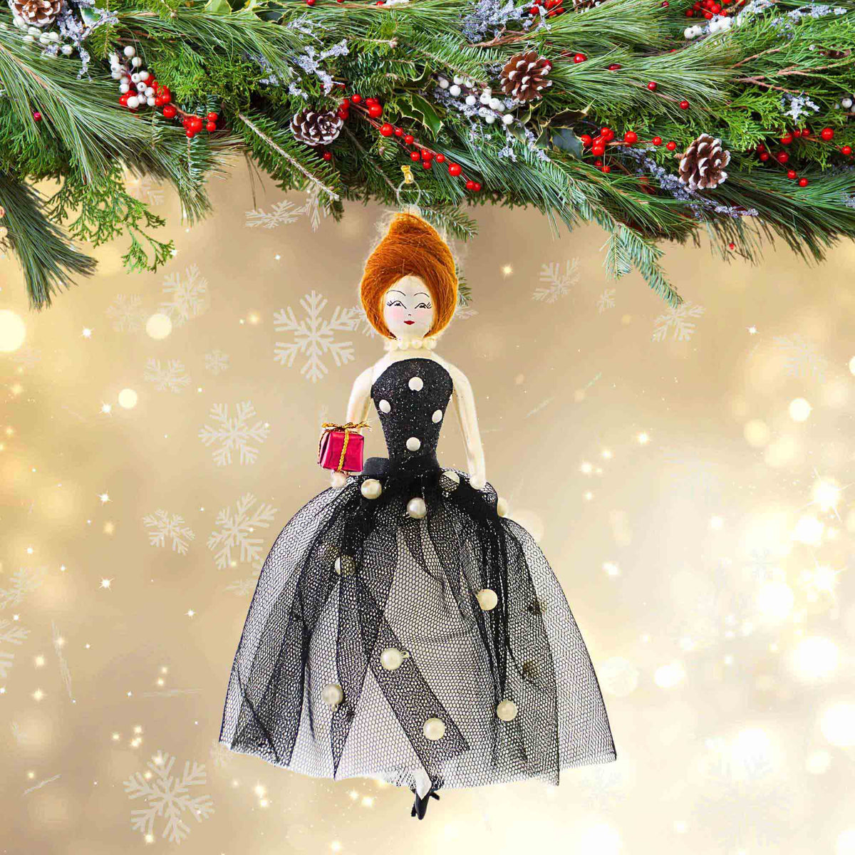 De Carlini Italian Ornaments Sophia At The Winter Palace - - SBKGifts.com