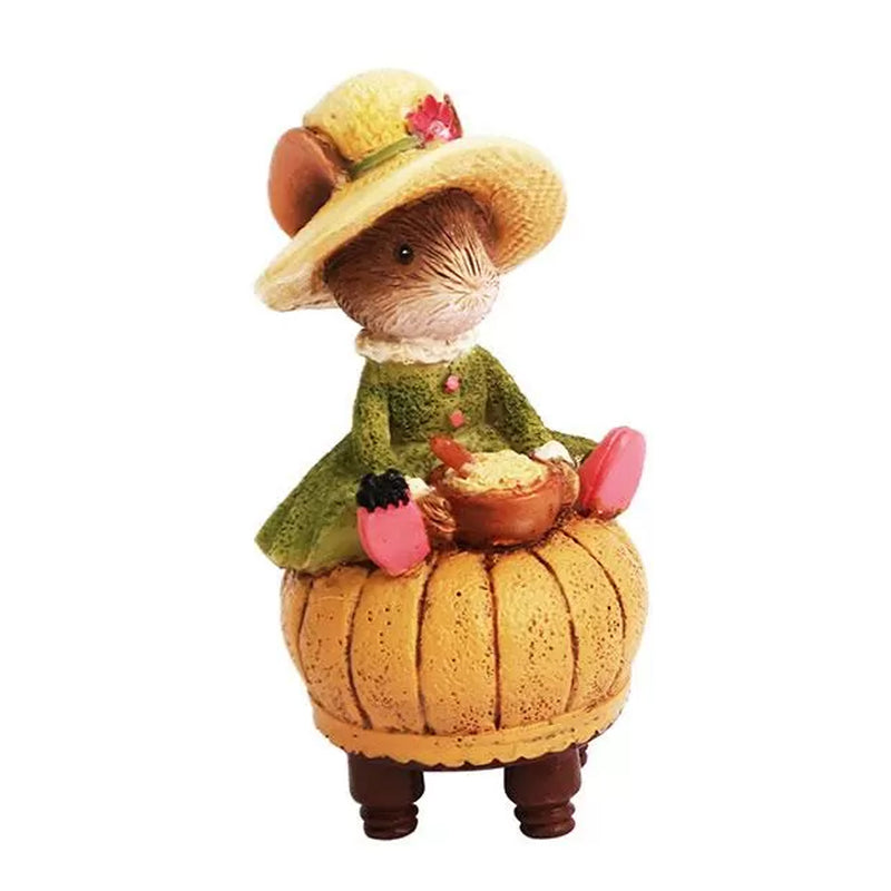 Figurine Little Miss Muffett Mouse - - SBKGifts.com