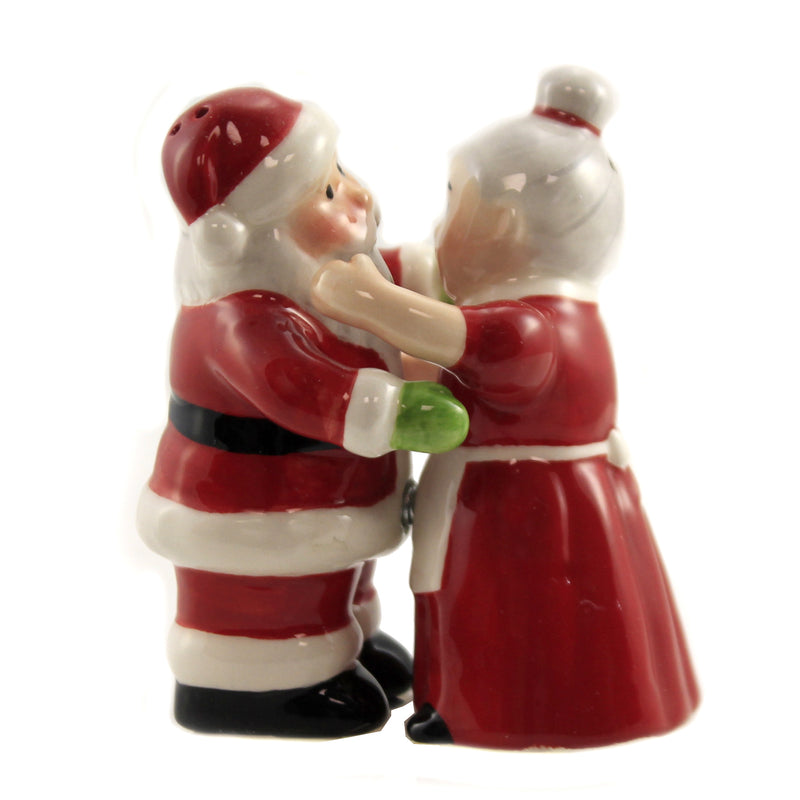 Tabletop Santa & Mrs Claus Hugging Set/2 Salt Pepper Magnetic Christmas 13168 (46395)