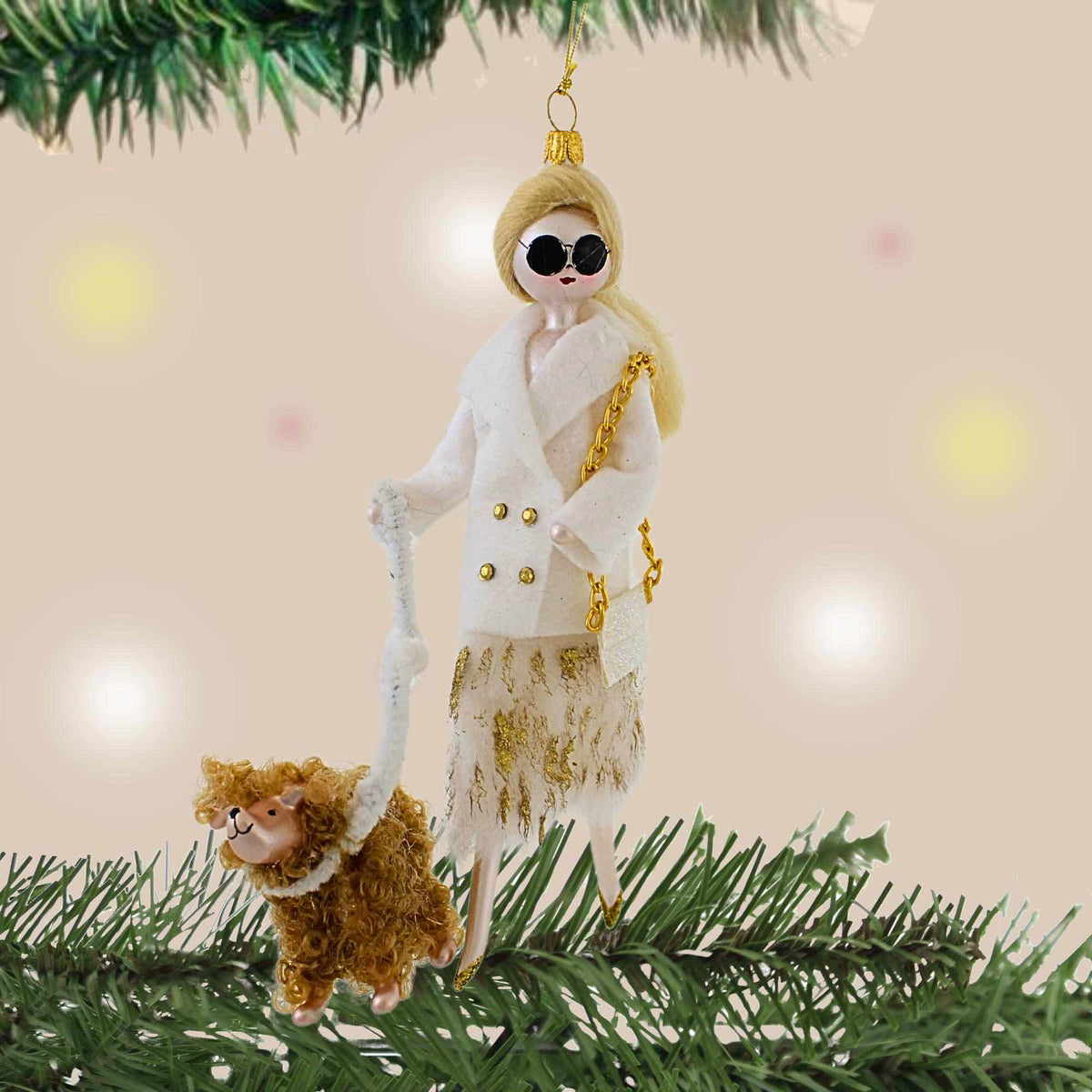 De Carlini Italian Ornaments Afternoon Stroll With Halston - - SBKGifts.com