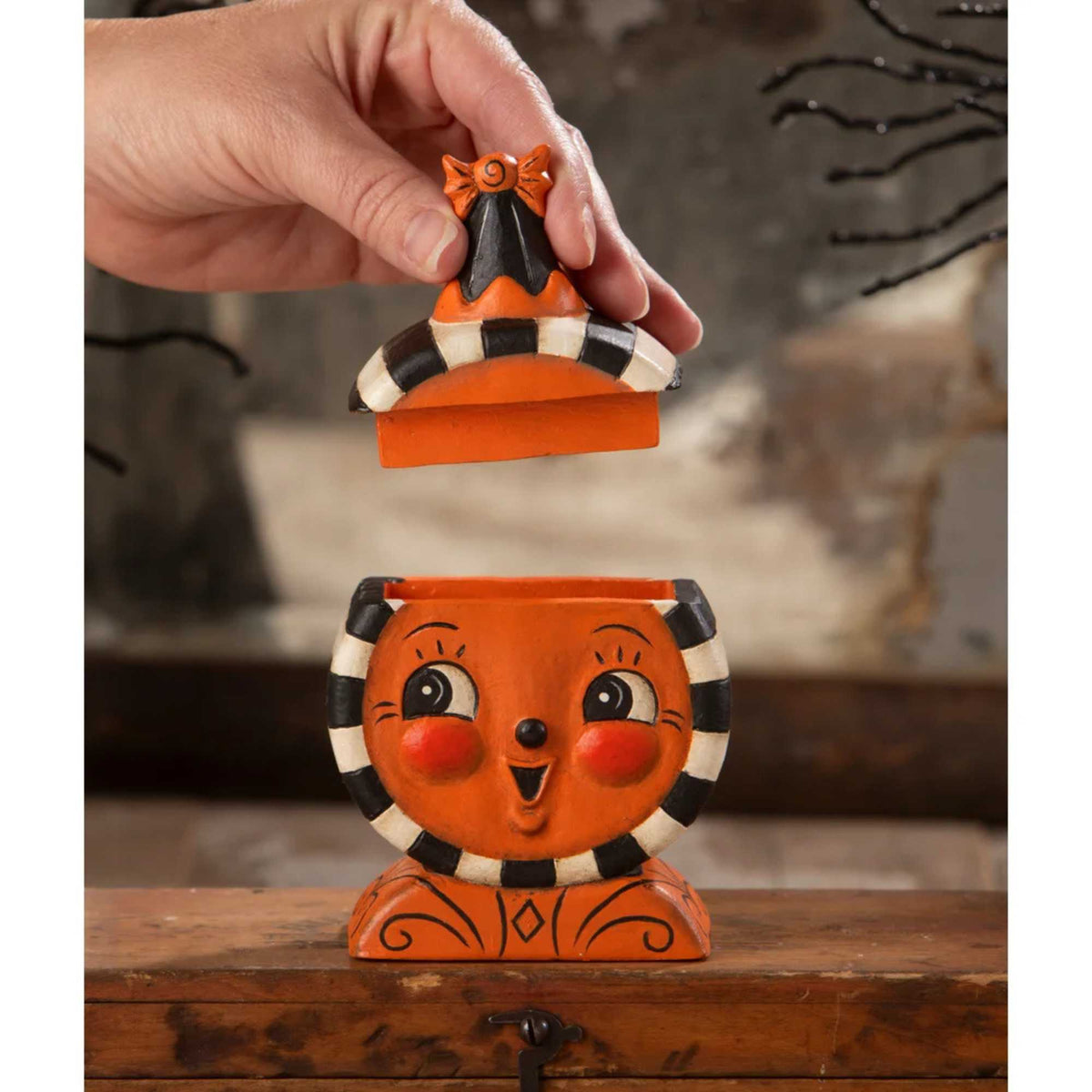 Bethany Lowe Spooky Laughing Treat Box - - SBKGifts.com