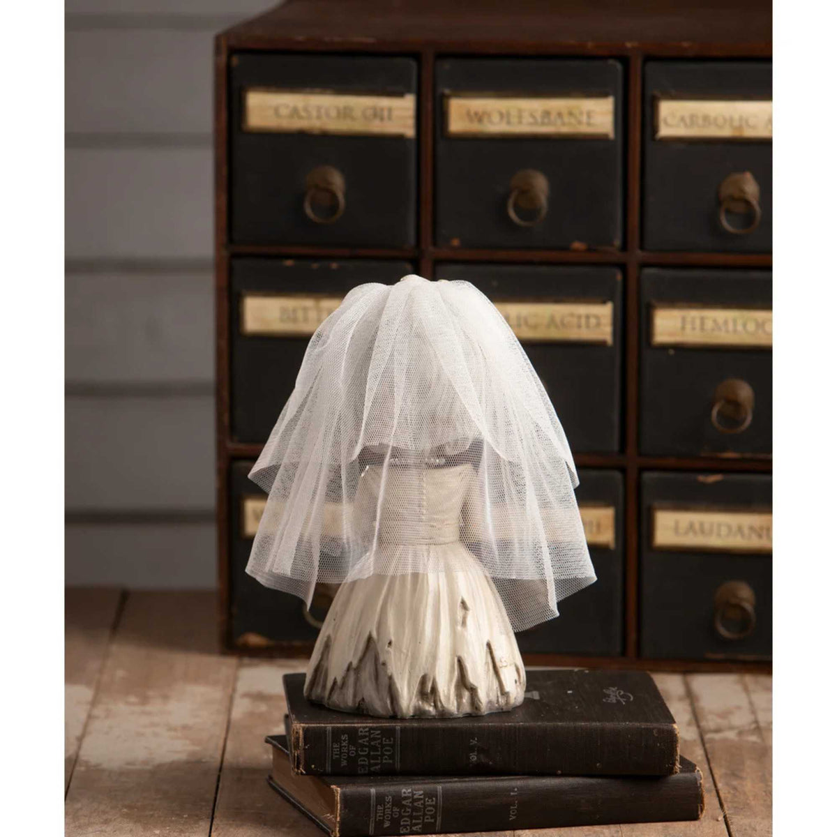 Bethany Lowe Bride Evangeline & Groom Mortimer Skelly - - SBKGifts.com