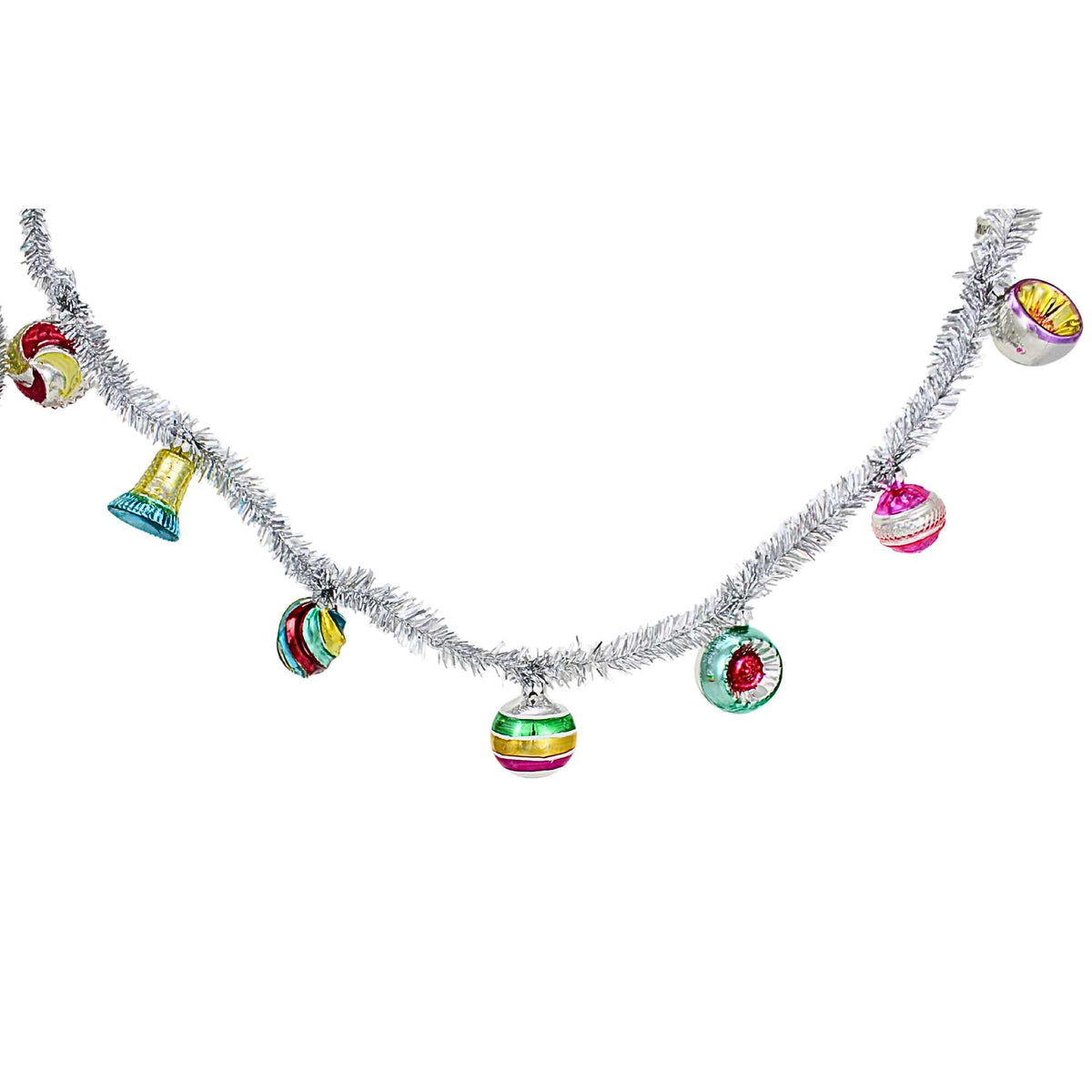 66617 Heirloom Ornaments Garland CD3038