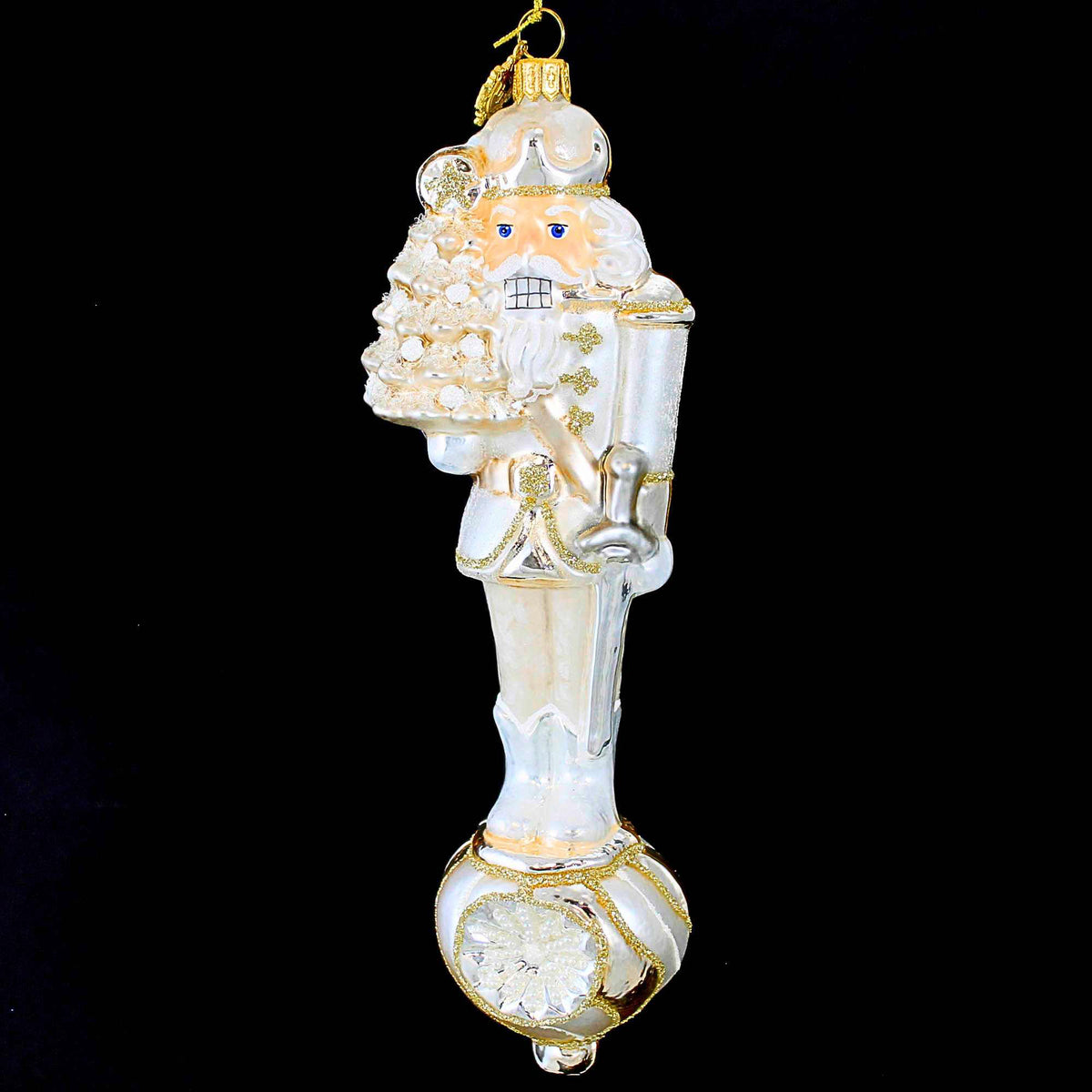 67473 Cloud Dancer Nutcracker HF396CD