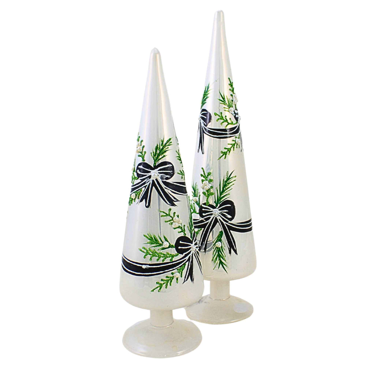 67866 Black Bow Bunting Cone Trees 4623066