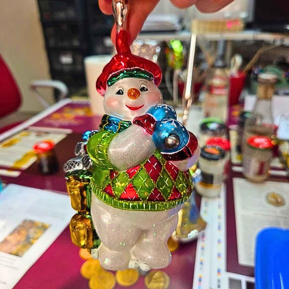 Miss Christmas Frosty's Golf Getaway - - SBKGifts.com