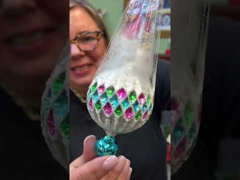 Heartfully Yours 9.5 Inch Redbriar Santa 1038 By Mr. Christopher Radko