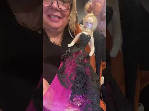 Pre-Order De Carlini Princess Amelia In Gown - - SBKGifts.com