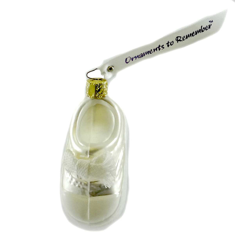 Ornaments To Remember Pink Shoe Glass Birth Baptism 21R1sho008 (10143)