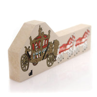Cats Meow Village Gold State Coach Of George Iii - - SBKGifts.com