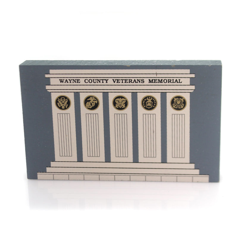 Cats Meow Village WAYNE COUNTY VETERANS MEMORIAL Wooster Ohio Souvenir Wayne1